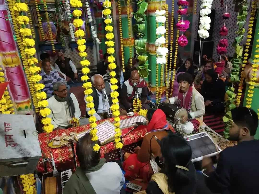 Laxmi Narayan Mandir Jhansi - Puja for Wealth & Prosperity puja gallery 1