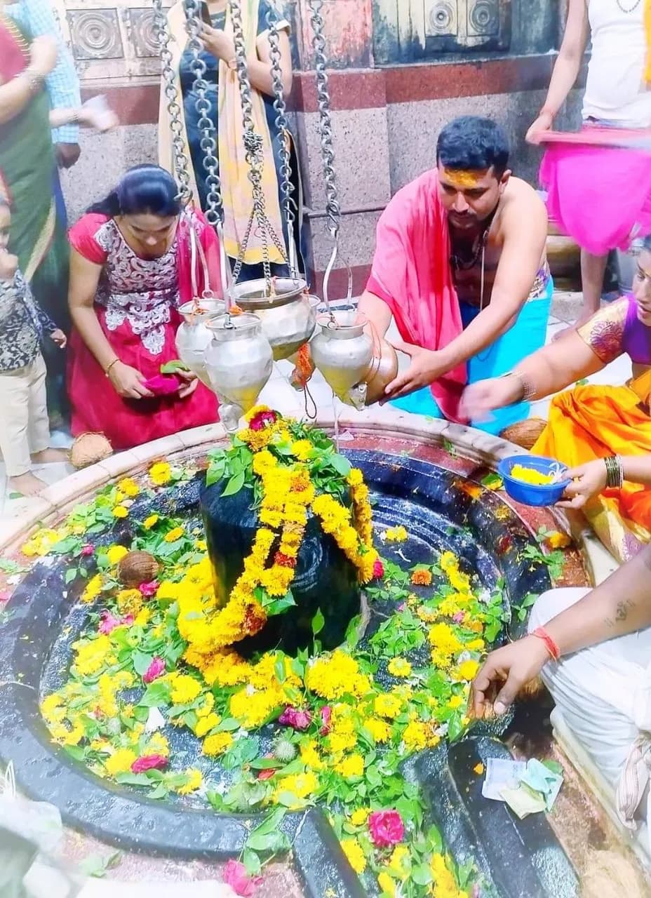 अभिषेक पूजा सेवाUtsav Kriya Image