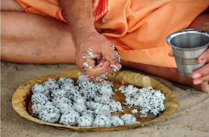 पिंड दान और गीता पाठUtsav Kriya Image