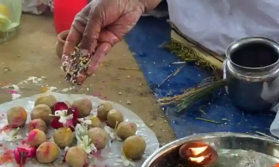 त्रिपिंडी श्राद्ध पूजाUtsav Kriya Image