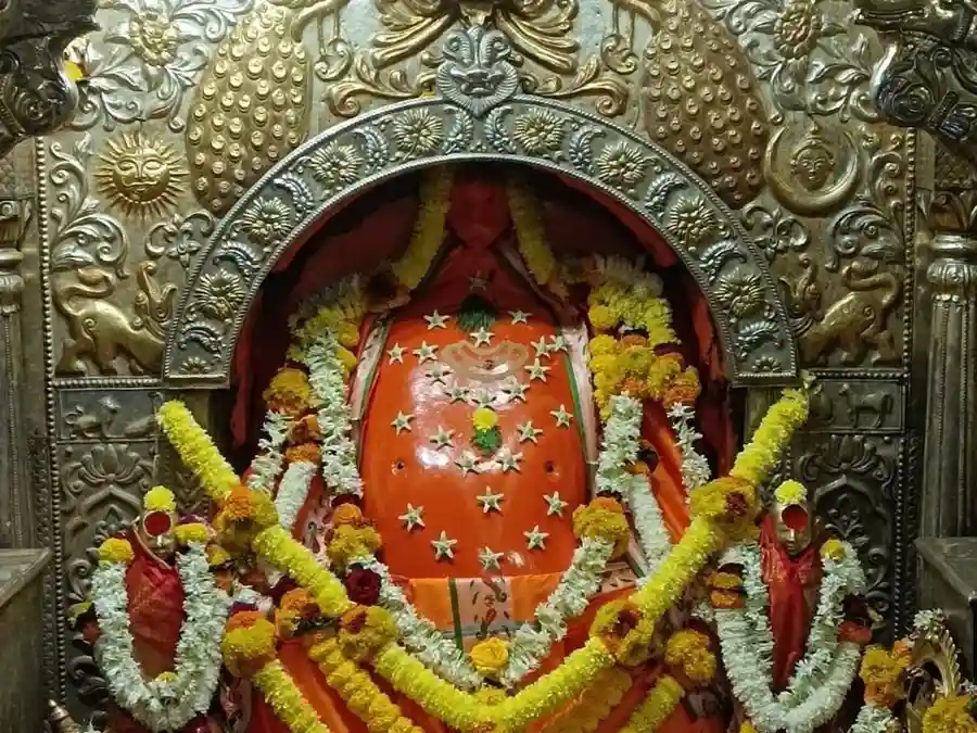 Avartan Abhishek at Mayureshwar Ganpati, MorgaonUtsav Kriya Image