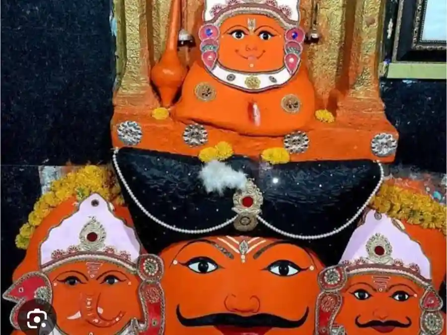 नवग्रह शनि मंदिर उज्जैन मूलांक 8 विशेष पूजा image