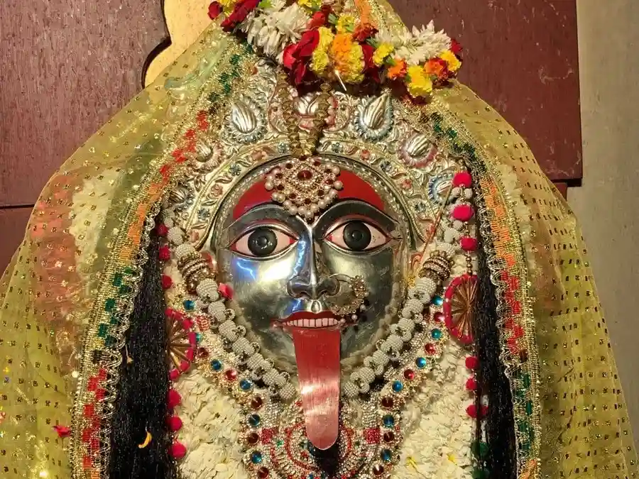 काली मंदिर दुर्गाकुंड विशेष दान सेवा image