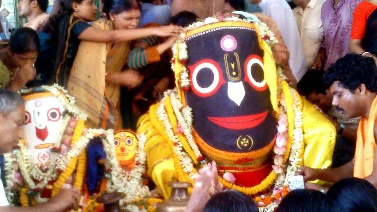 Mahesh Jagannath Temple Online Puja 🏵️ image