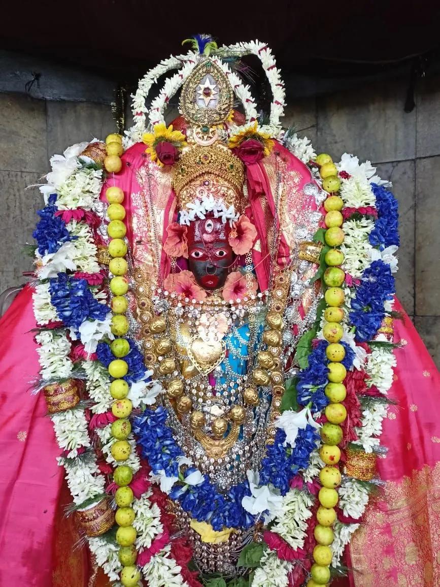 Vastra Daan Seva (Benarasi Saree)Utsav Kriya Image
