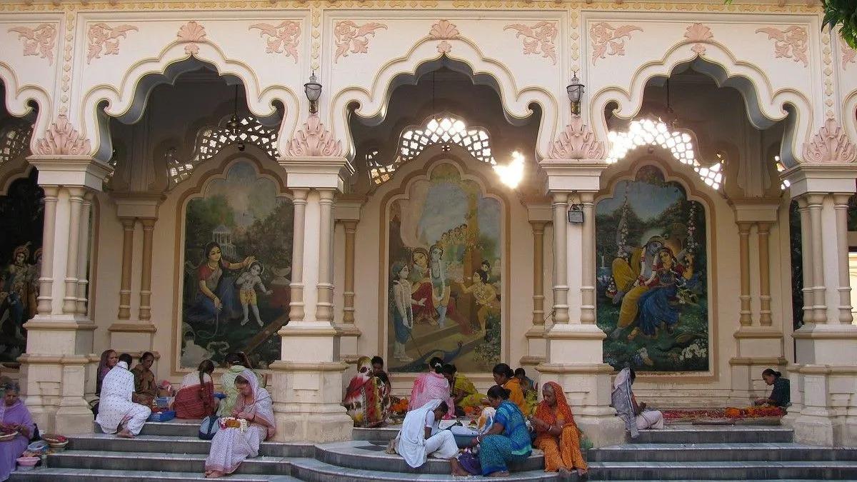 Shri Radhavallabh ji Vrindavan Temple-cover